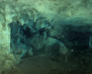ROV-Focusses-on-High-Resolution-3D-Scene-Capture-cave 