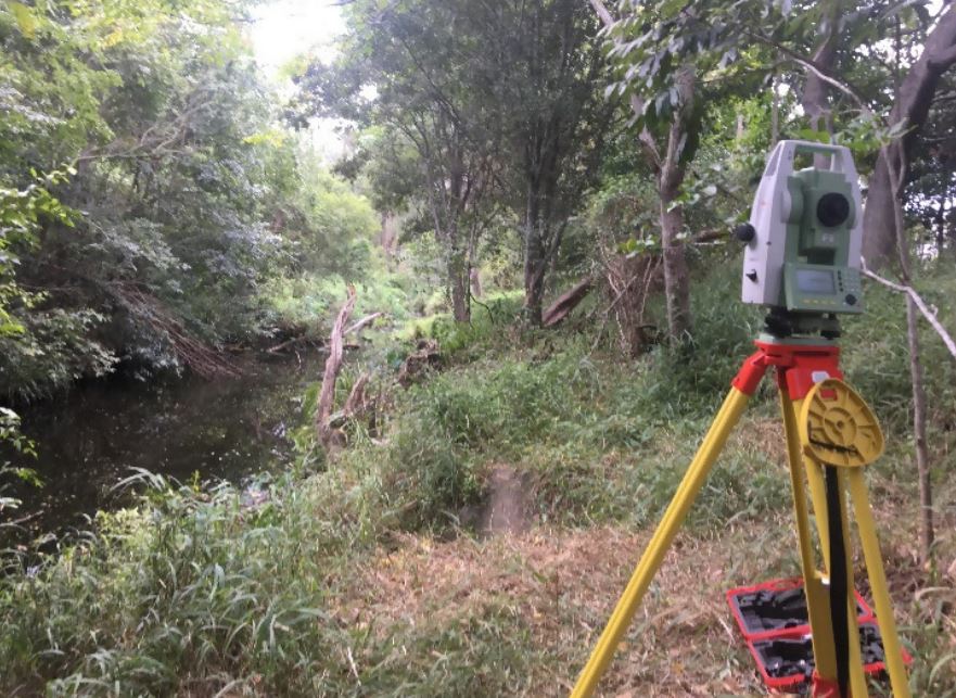 Using Hydrographic Survey Software in Topographic Survey Applications Leica Totalstation
